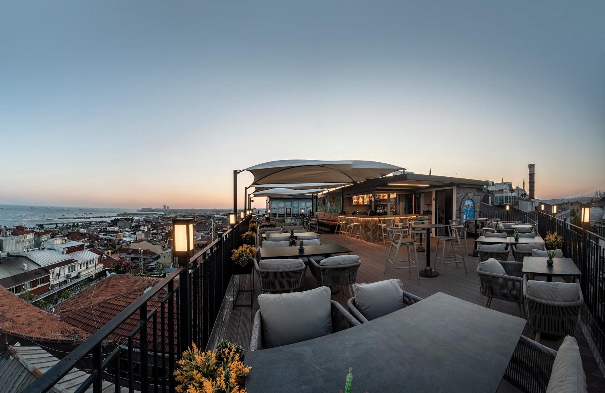 Aprilis Hotel - Special Category Istanbul Exterior photo